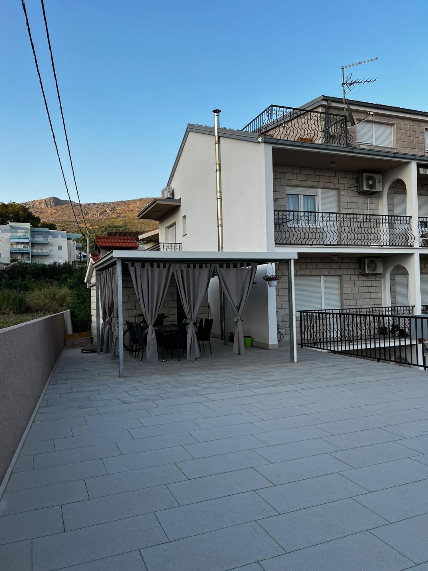 Apartmani Mila Podstrana Exterior foto
